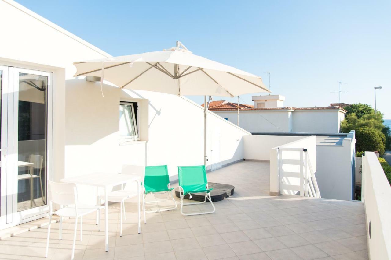 Casa Vacanze Albora Пунта-Секка Экстерьер фото